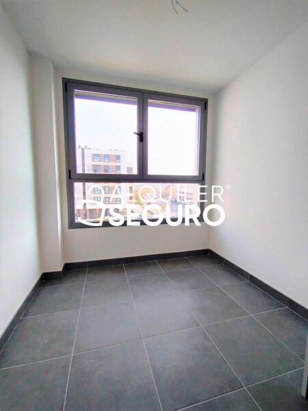 Piso en Avenida Juan XXIII , LEGANÉS MADRID