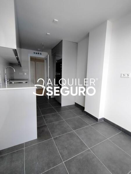 Piso en Avenida Juan XXIII , LEGANÉS MADRID