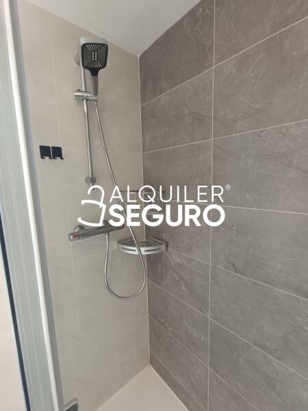 Piso en Avenida Juan XXIII , LEGANÉS MADRID