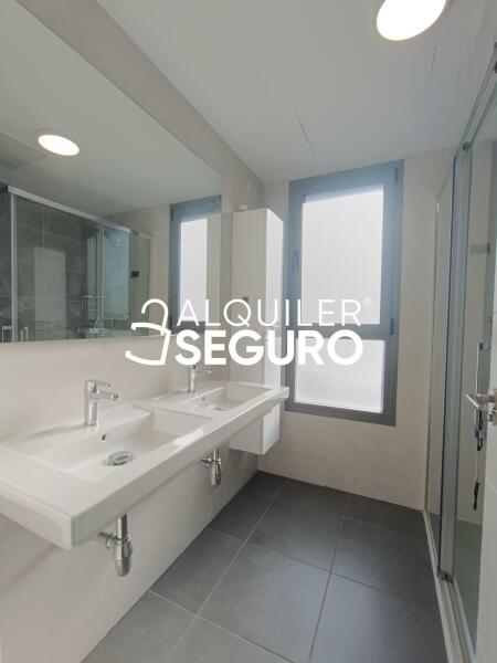 Piso en Avenida Juan XXIII , LEGANÉS MADRID