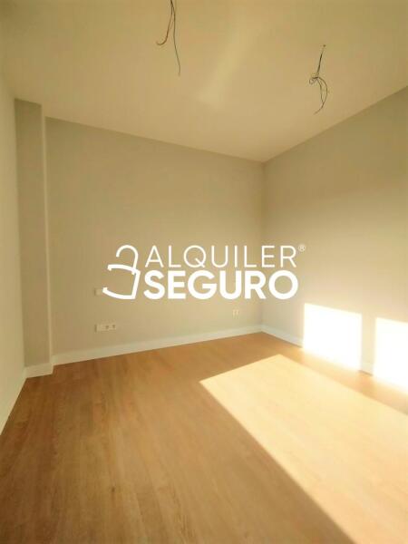 Piso en Avenida Juan XXIII , LEGANÉS MADRID