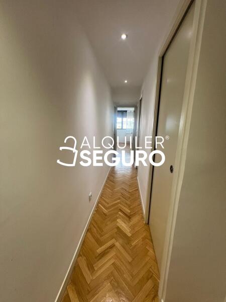 Inmueble en Avenida de Donostiarra, MADRID