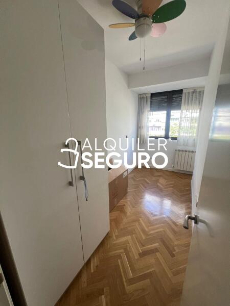 Inmueble en Avenida de Donostiarra, MADRID