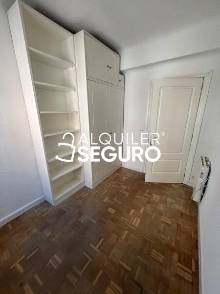 Inmueble en Calle Siena, MADRID