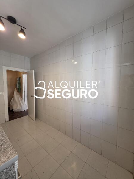 Piso en Calle Olite Erriberri, BILBAO VIZCAYA-BIZKAIA