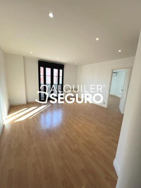 Inmueble en Avenida San Nicolás, MADRID