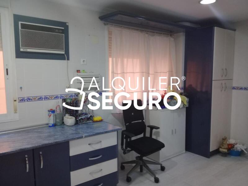 Piso en Avenida ciencias, SEVILLA SEVILLA