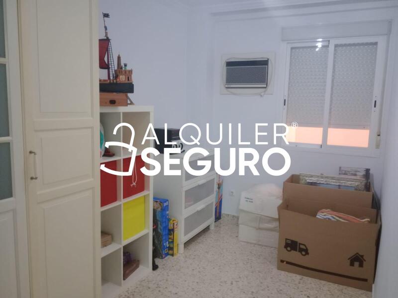 Piso en Avenida ciencias, SEVILLA SEVILLA