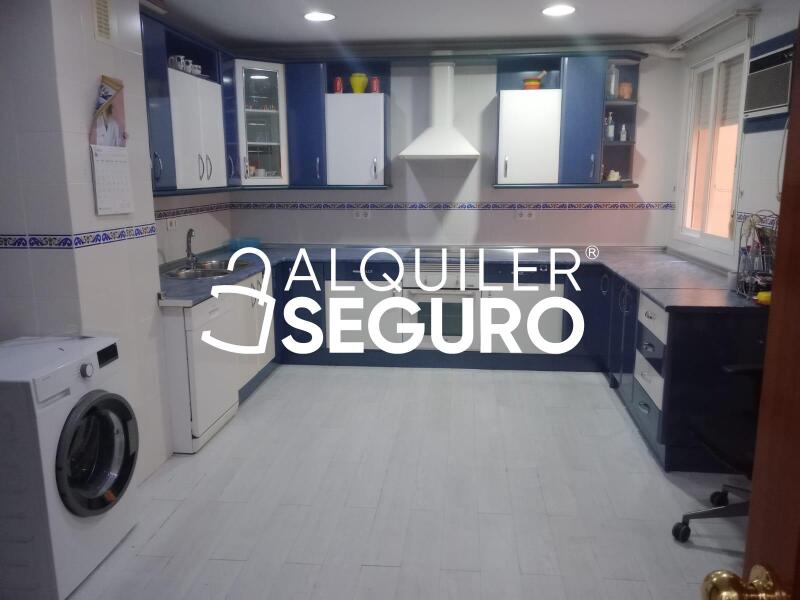 Piso en Avenida ciencias, SEVILLA SEVILLA