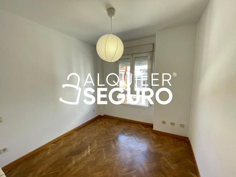 Inmueble en Calle Virgen de Belén , MADRID