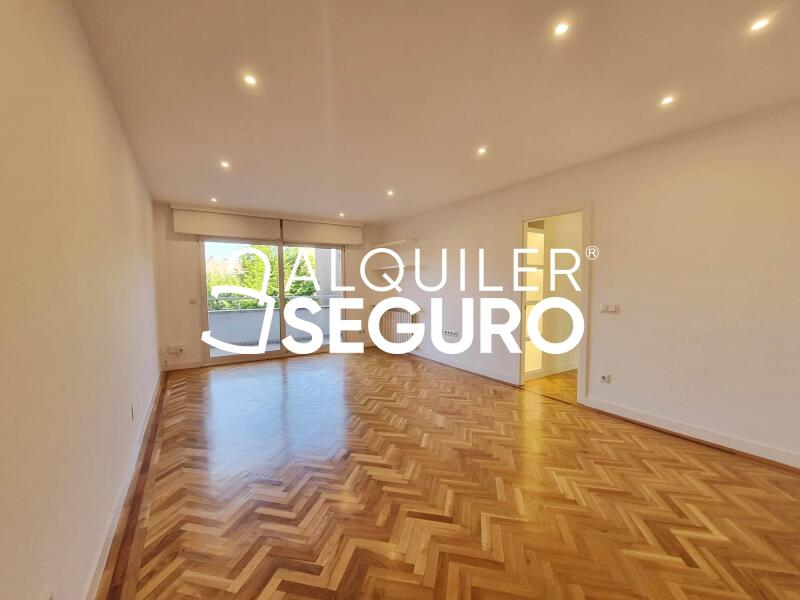 Piso en Avenida Comunidad de Madrid, POZUELO DE ALARCÓN MADRID