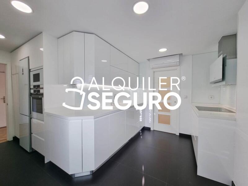 Piso en Avenida Comunidad de Madrid, POZUELO DE ALARCÓN MADRID