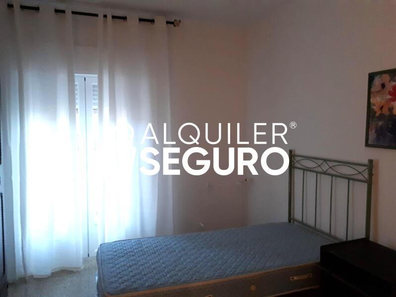 Piso en Calle Pintor Murillo, BAZA GRANADA