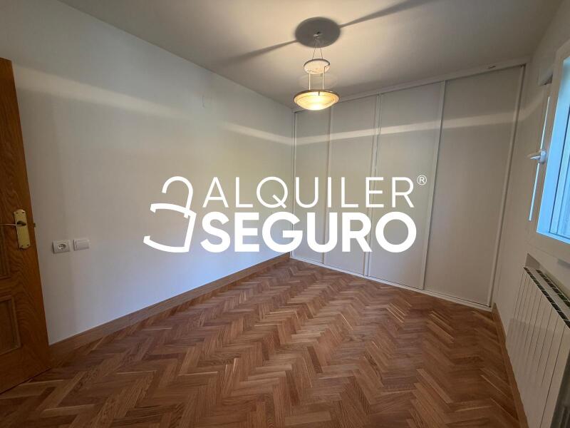 Inmueble en Calle Villalobos , MADRID