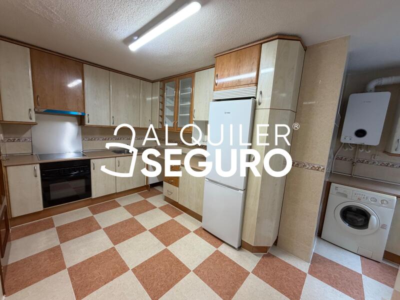 Piso en Calle Valladolid, PARLA MADRID