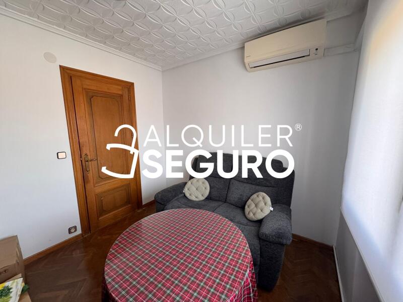 Inmueble en Calle Blas Cabrera, MADRID