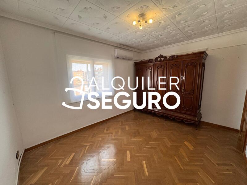 Inmueble en Calle Blas Cabrera, MADRID