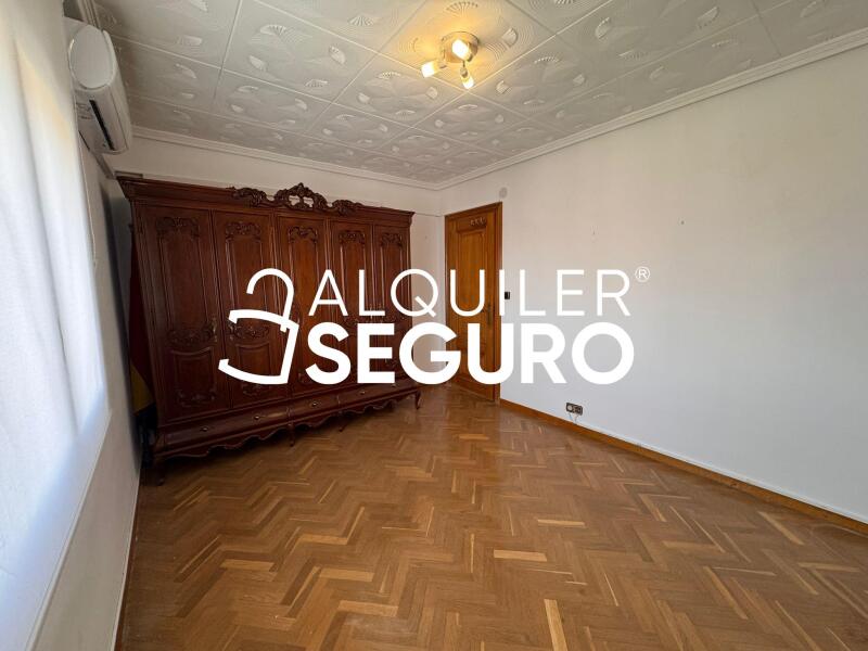 Inmueble en Calle Blas Cabrera, MADRID