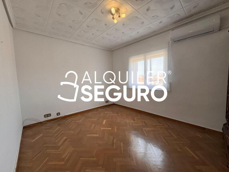 Inmueble en Calle Blas Cabrera, MADRID