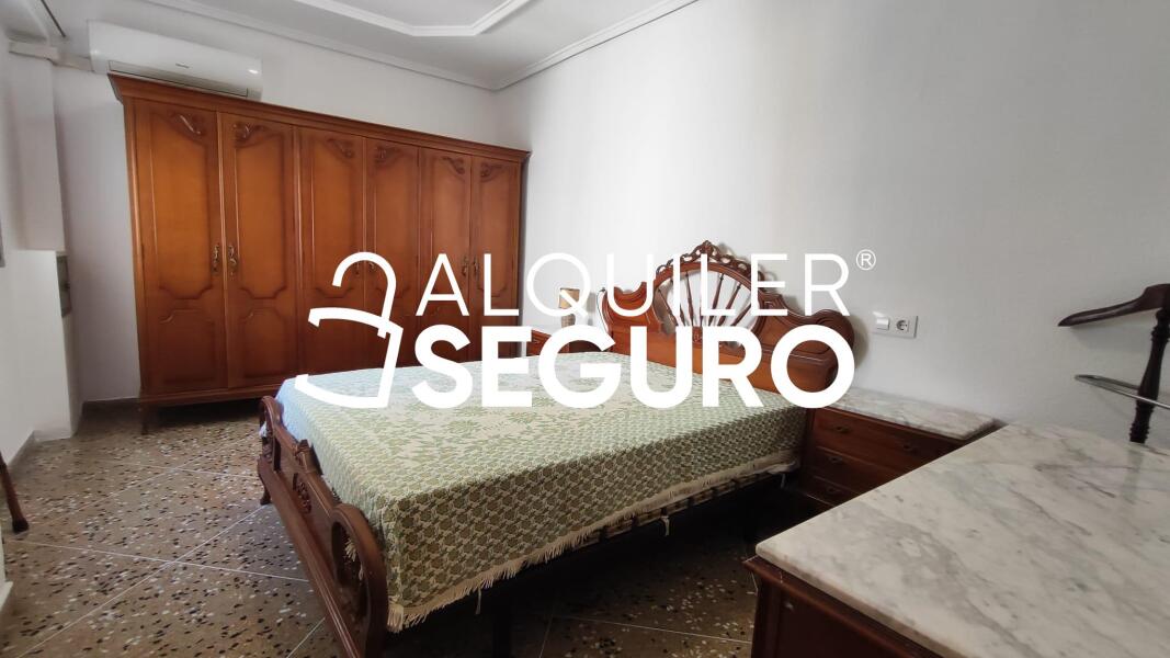 Piso en Calle Torrevieja, VALENCIA VALENCIA