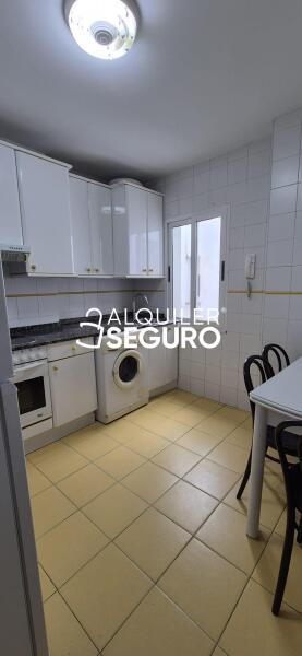 Piso en Calle Nueve de Mayo, OVIEDO ASTURIAS