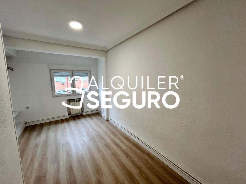 Piso en Avenida Pablo Neruda, MADRID MADRID