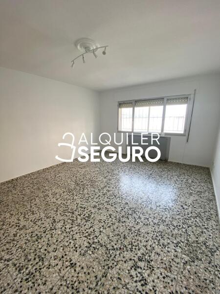 Piso en Calle Benalaque, CABANILLAS DEL CAMPO GUADALAJARA