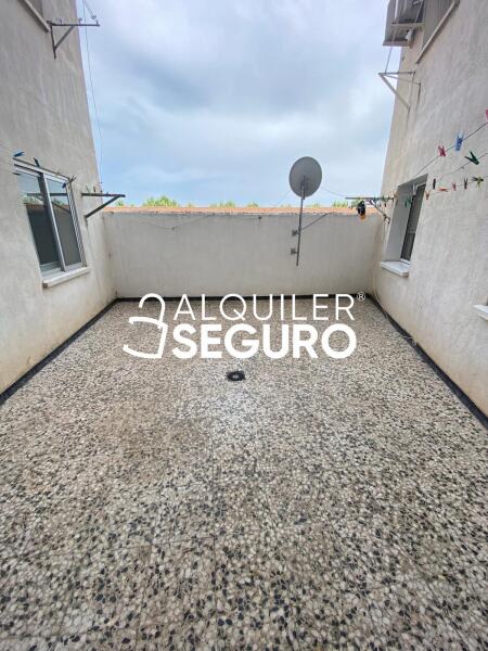 Piso en Calle Benalaque, CABANILLAS DEL CAMPO GUADALAJARA