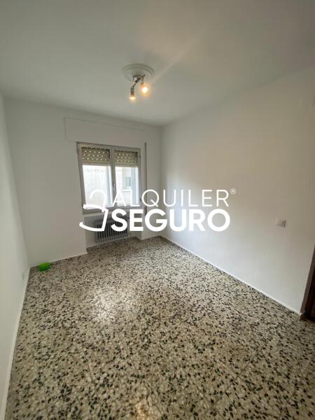 Piso en Calle Benalaque, CABANILLAS DEL CAMPO GUADALAJARA