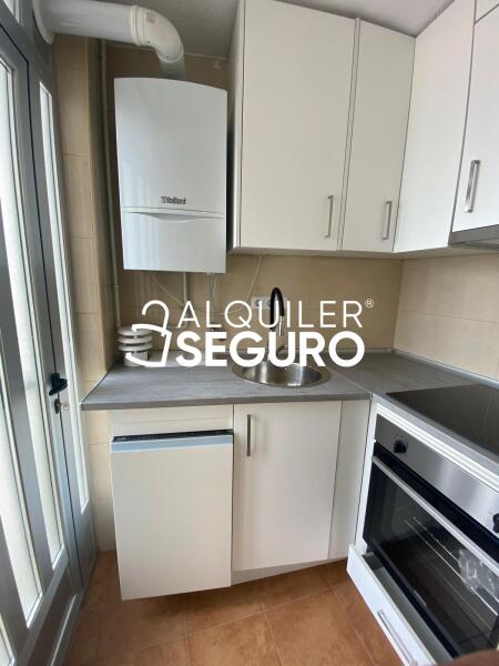 Piso en Calle Benalaque, CABANILLAS DEL CAMPO GUADALAJARA