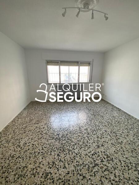 Piso en Calle Benalaque, CABANILLAS DEL CAMPO GUADALAJARA