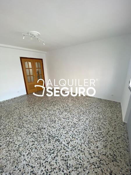 Piso en Calle Benalaque, CABANILLAS DEL CAMPO GUADALAJARA