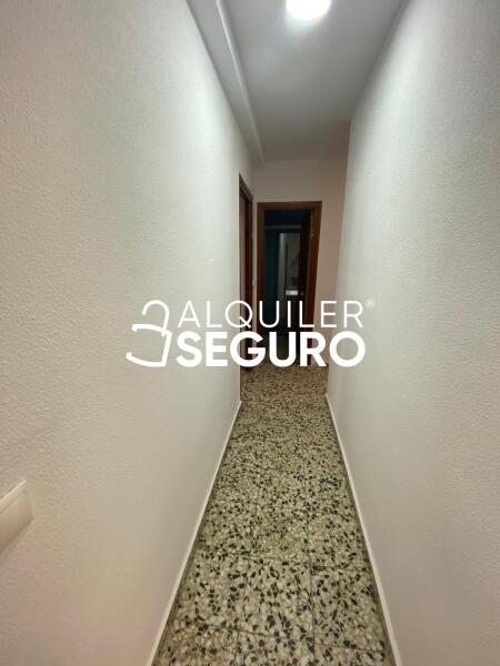 Piso en Calle Benalaque, CABANILLAS DEL CAMPO GUADALAJARA