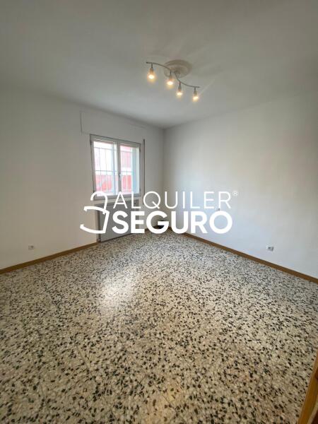 Piso en Calle Benalaque, CABANILLAS DEL CAMPO GUADALAJARA