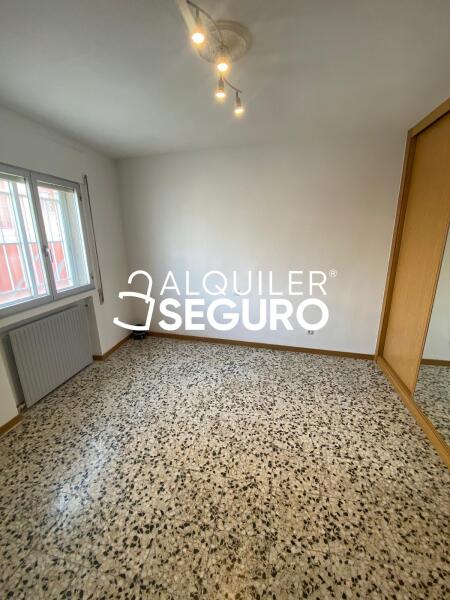 Piso en Calle Benalaque, CABANILLAS DEL CAMPO GUADALAJARA