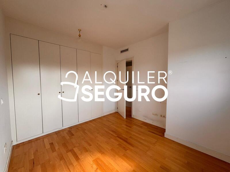 Piso en Calle del Teniente Coronel Noreña, MADRID MADRID