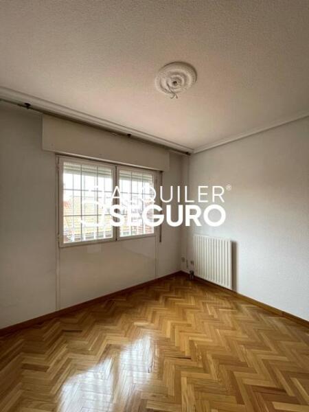 Piso en Calle de la Cueva de Montesinos, MADRID MADRID