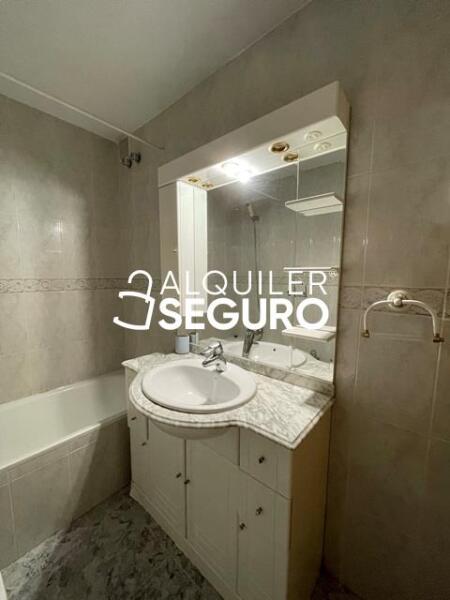 Piso en Calle de la Cueva de Montesinos, MADRID MADRID