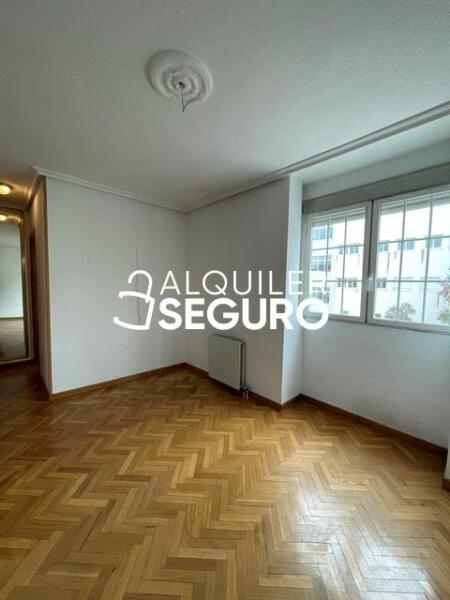 Piso en Calle de la Cueva de Montesinos, MADRID MADRID