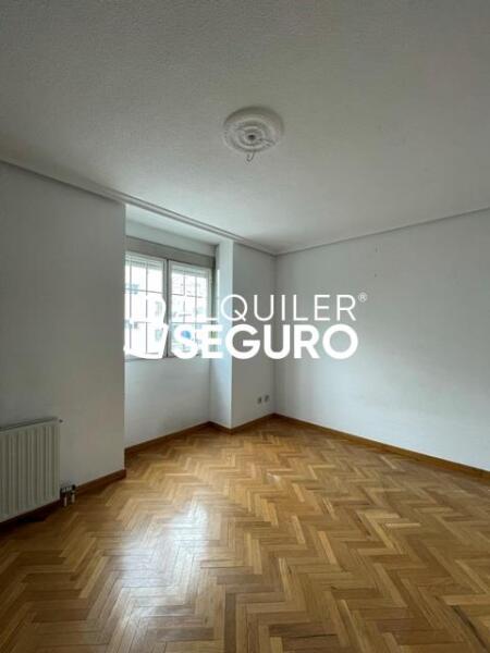 Piso en Calle de la Cueva de Montesinos, MADRID MADRID