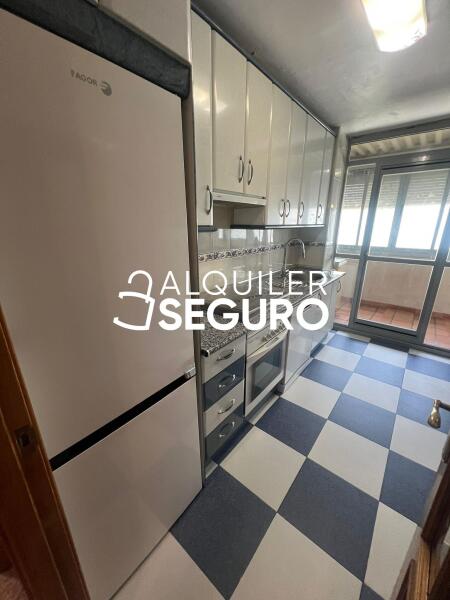 Inmueble en Calle Poeta Blas de Otero, MADRID