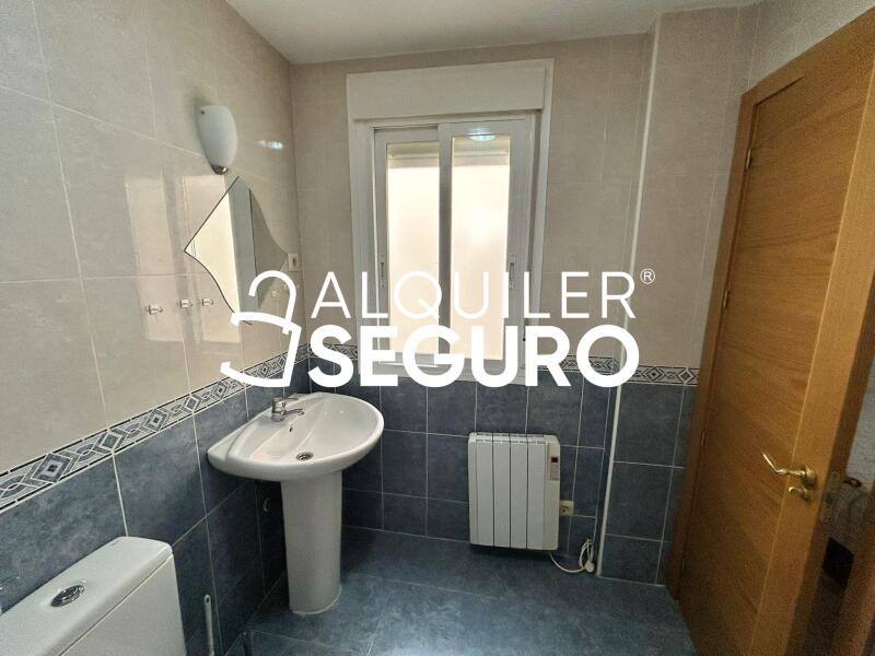 Piso en Calle La Flor, PERALES DE TAJUÑA MADRID