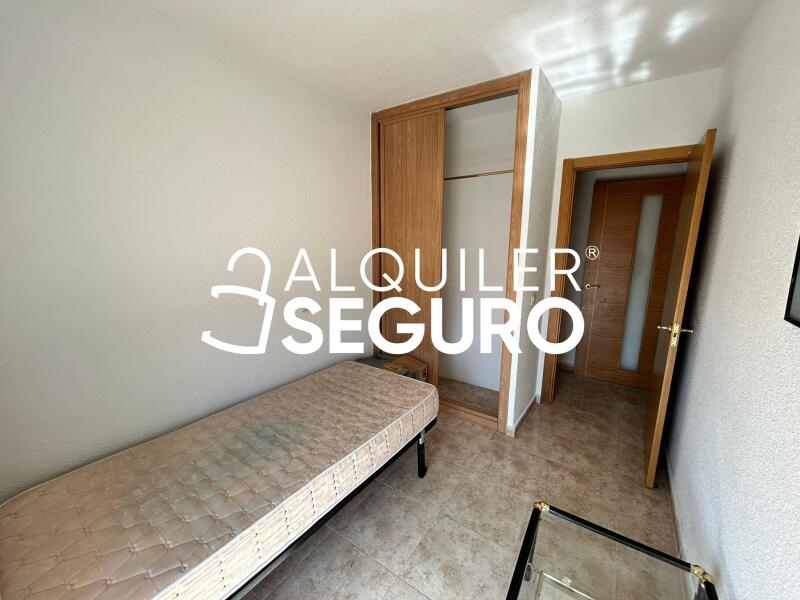 Piso en Calle La Flor, PERALES DE TAJUÑA MADRID