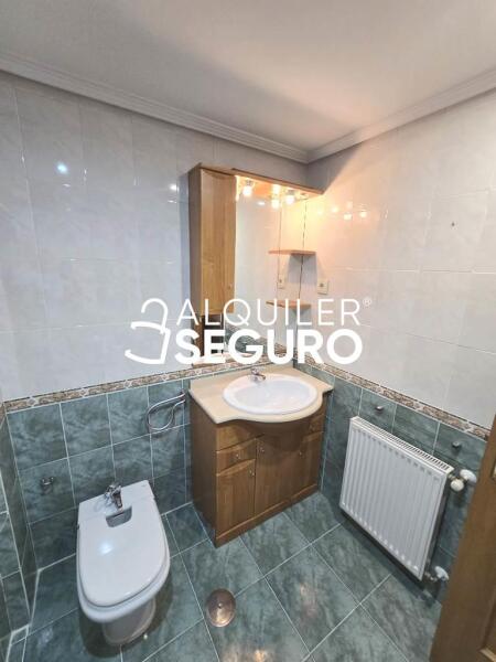 Piso en Glorieta Primero de Mayo, COSLADA MADRID