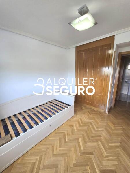 Piso en Glorieta Primero de Mayo, COSLADA MADRID