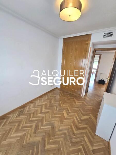 Piso en Glorieta Primero de Mayo, COSLADA MADRID