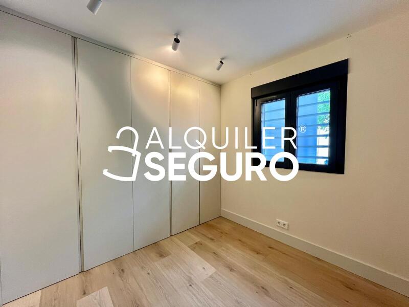 Inmueble en Calle de Pradoluengo, MADRID