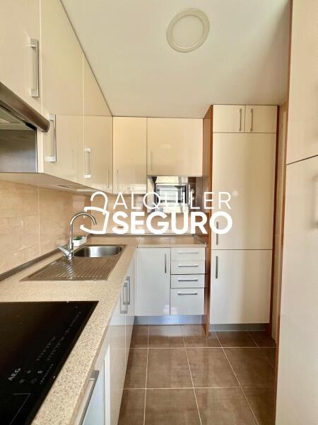 Inmueble en Calle de Pradoluengo, MADRID