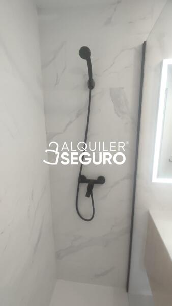 Inmueble en Calle Melchor Fernández Almagro, MADRID