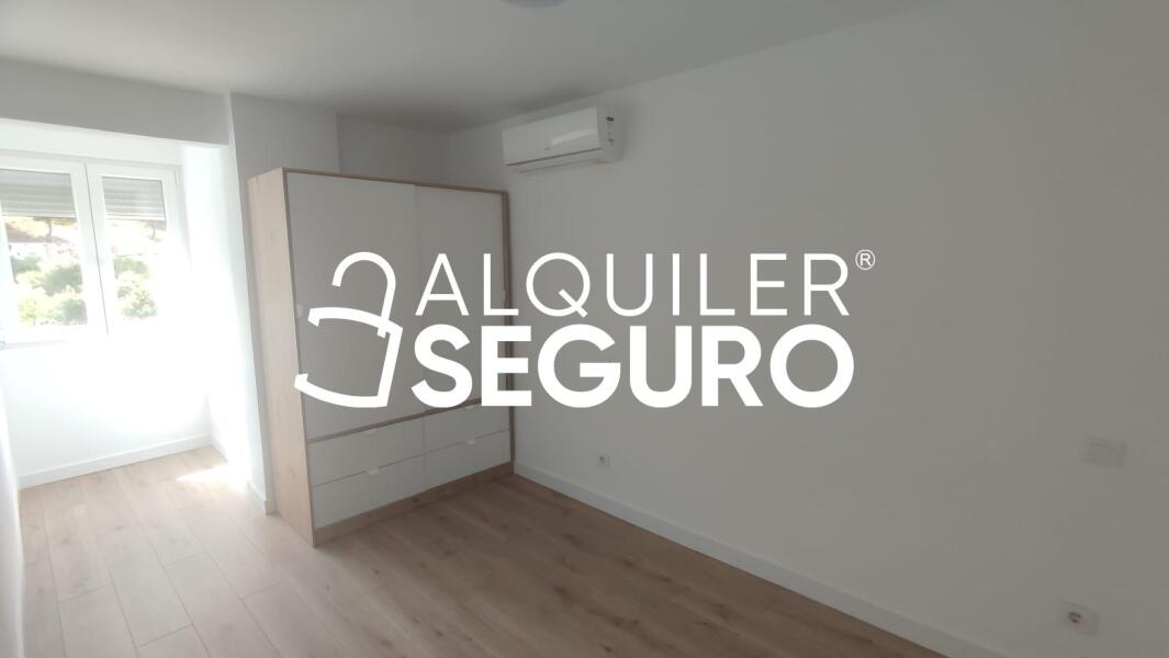 Inmueble en Calle Melchor Fernández Almagro, MADRID